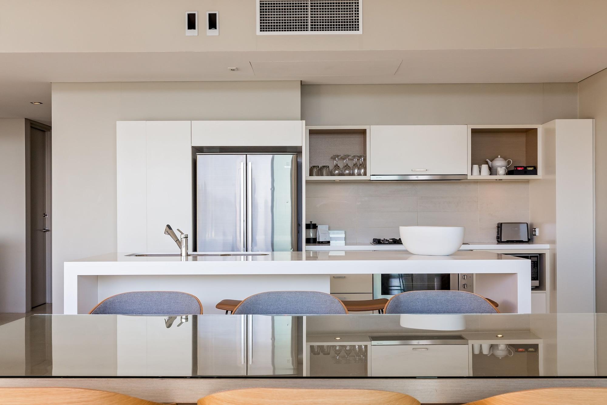 史密斯海滩度假酒店 亚林加普 外观 照片 A kitchen in a typical apartment