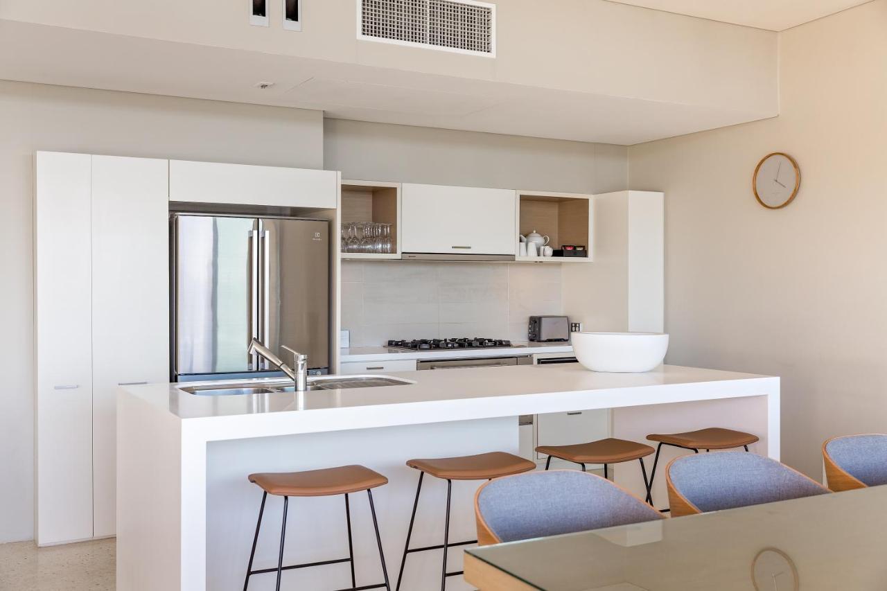 史密斯海滩度假酒店 亚林加普 外观 照片 A kitchen in a typical apartment
