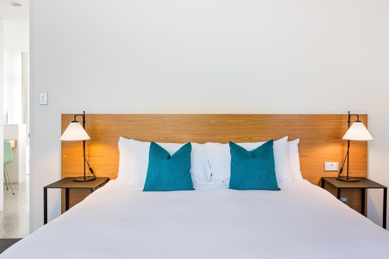 史密斯海滩度假酒店 亚林加普 外观 照片 A bedroom at the hotel